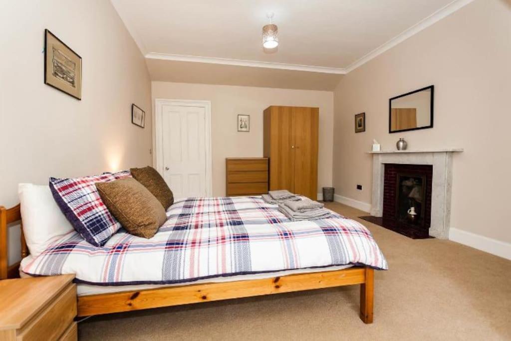 Entire, Central & Fully- Equipped Flat, West End Edinburgh Eksteriør billede